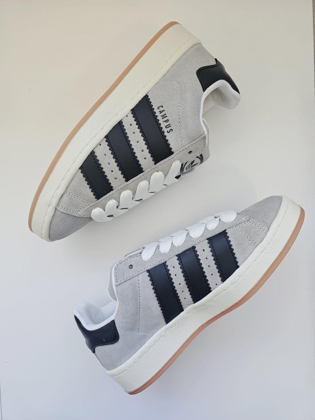 Adidas Campus 00s