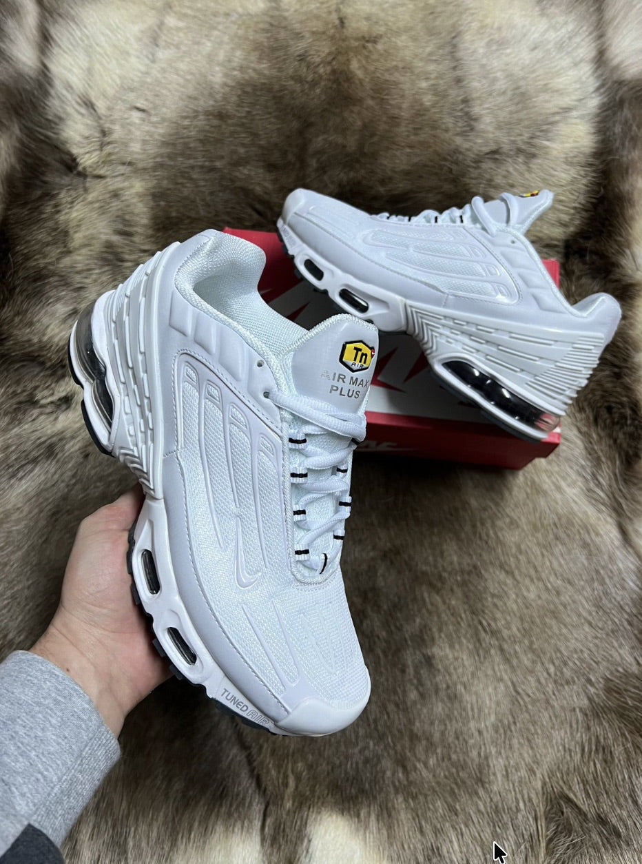 Nike Air Max Plus III blancas