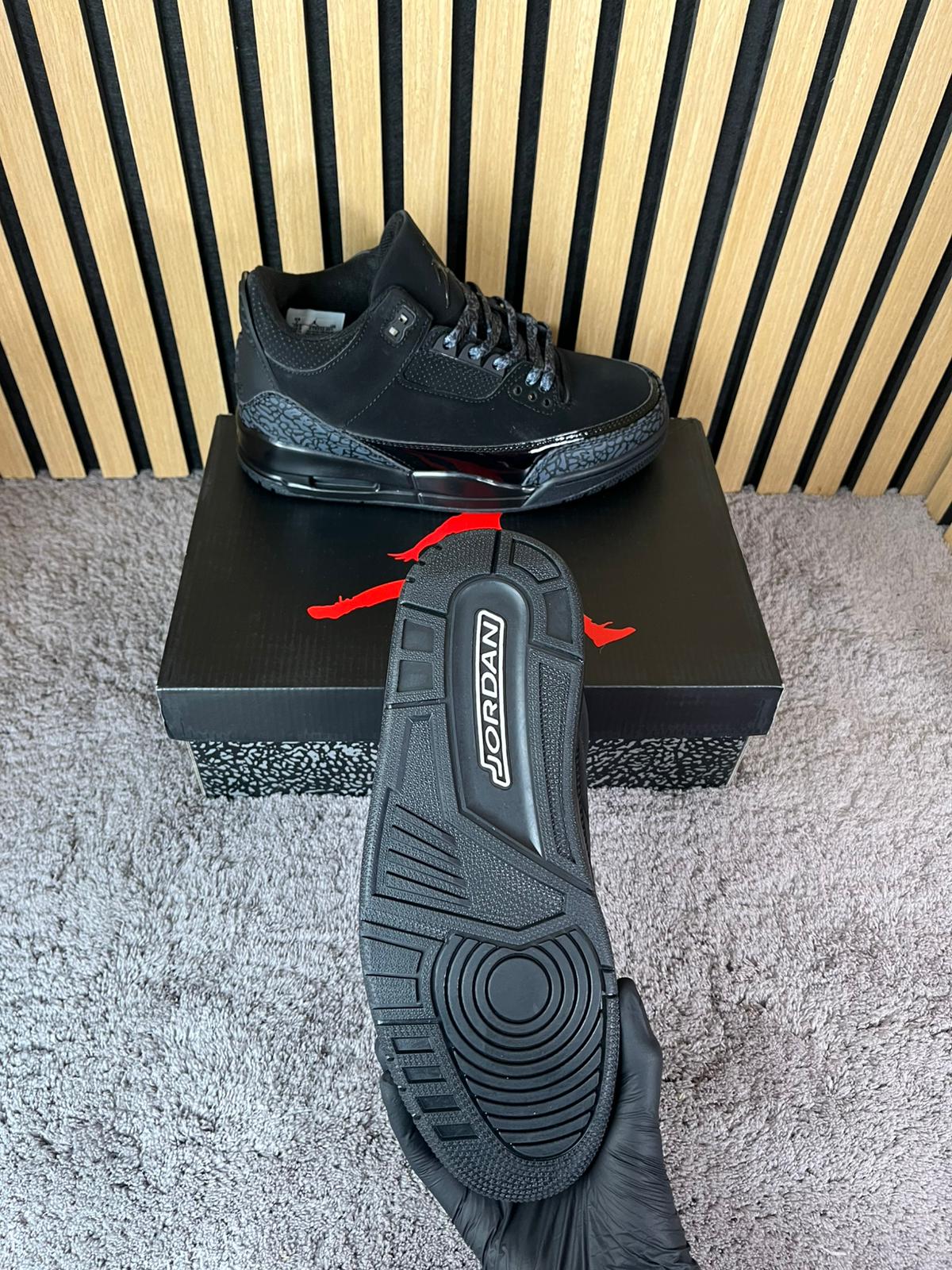 Nike Air Jordan 3 Retro "Black Cat"