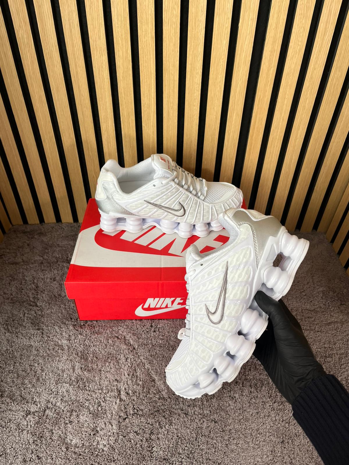 Nike Shox TL blancas