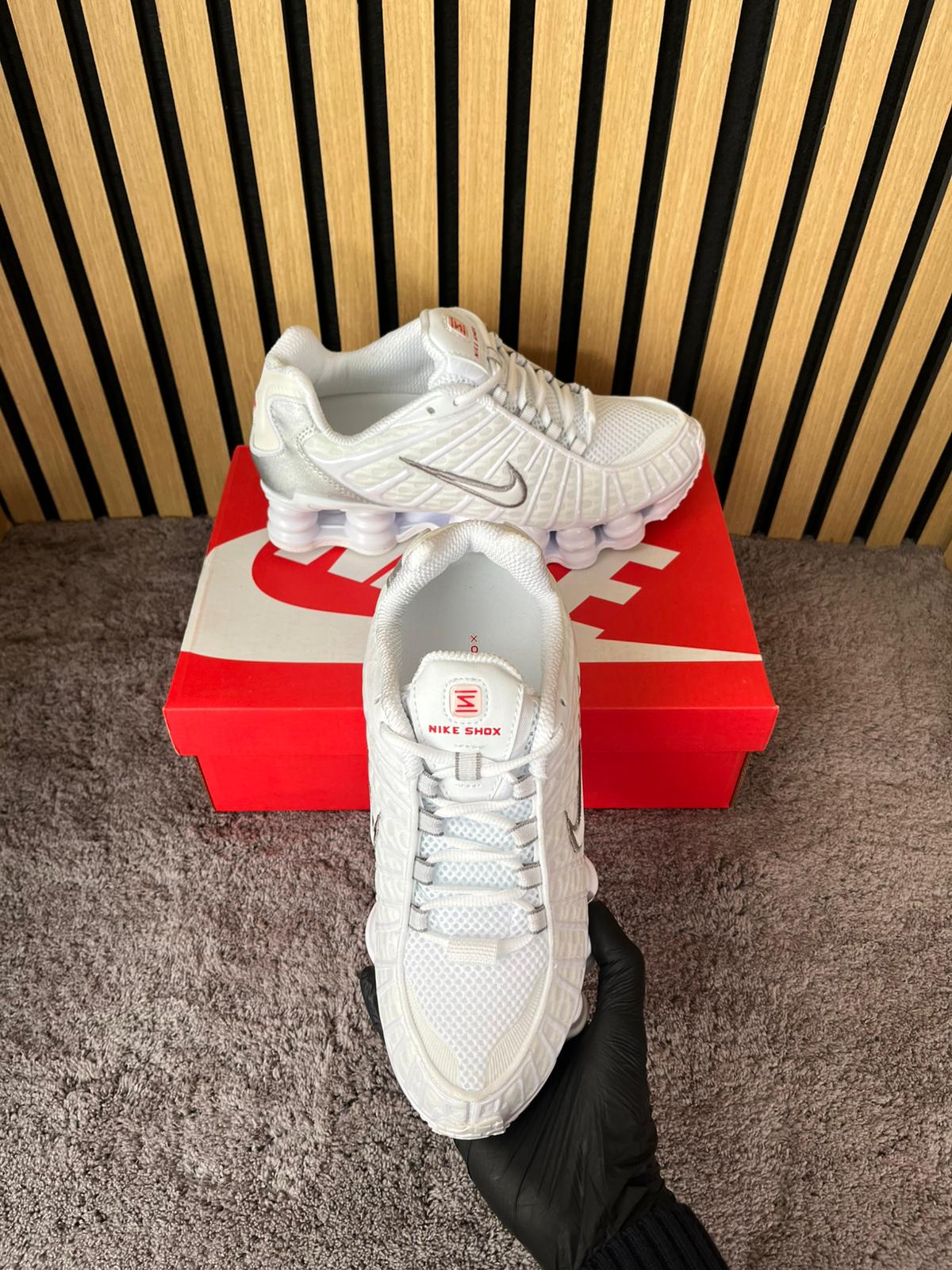 Nike Shox TL blancas