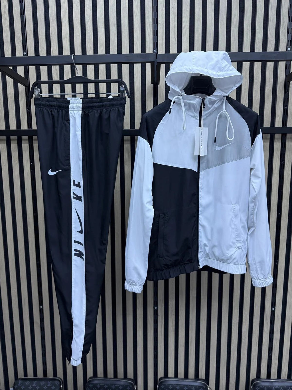 CHANDAL NIKE