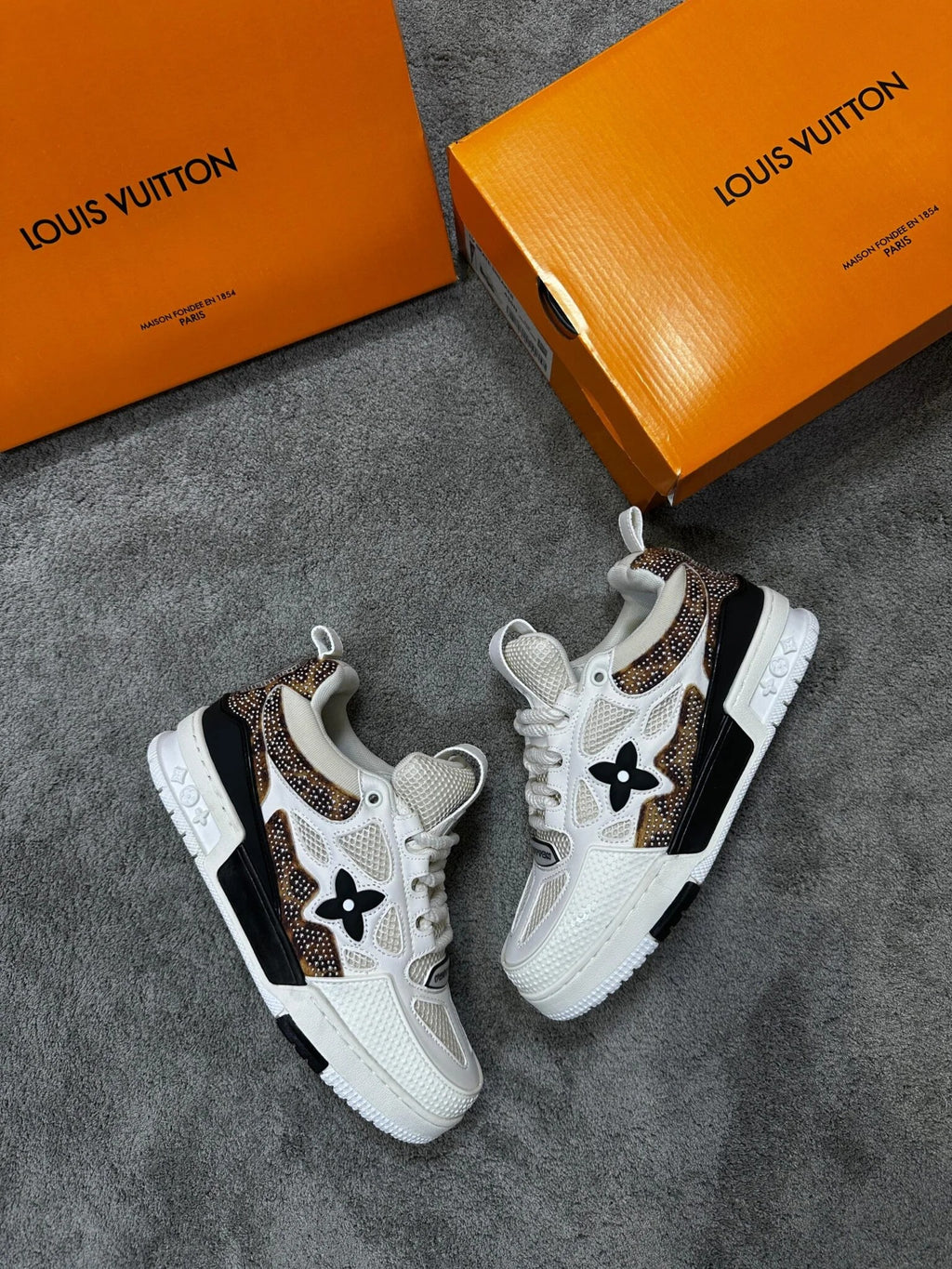 LOUIS VUITTON SKATE