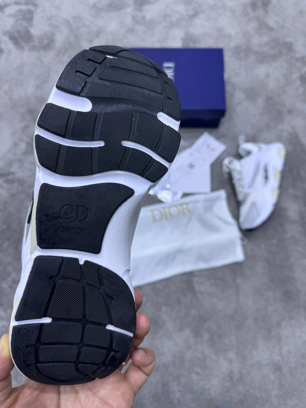 DIOR B22 BLANCAS