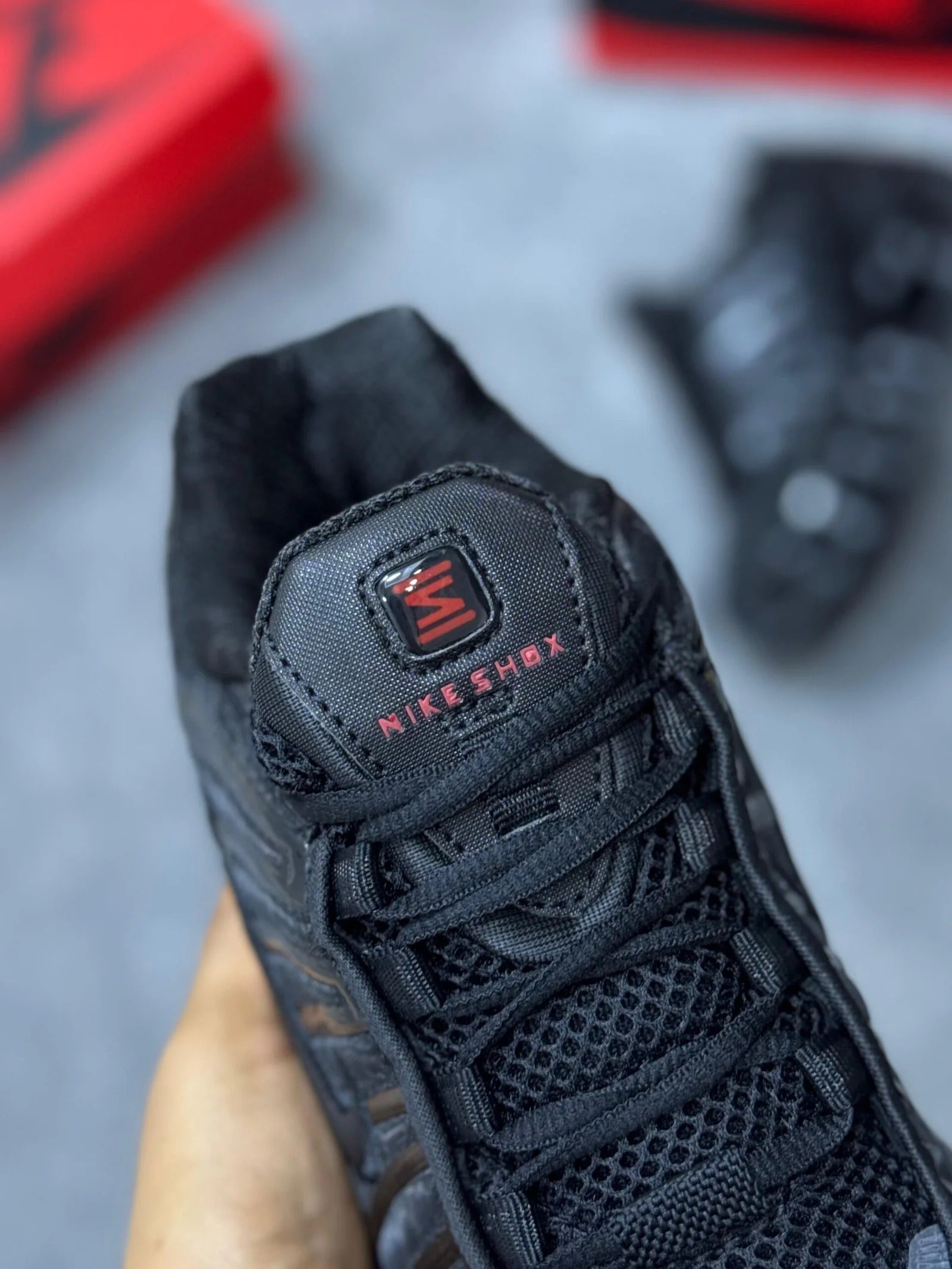 NIKE SHOX NEGRAS