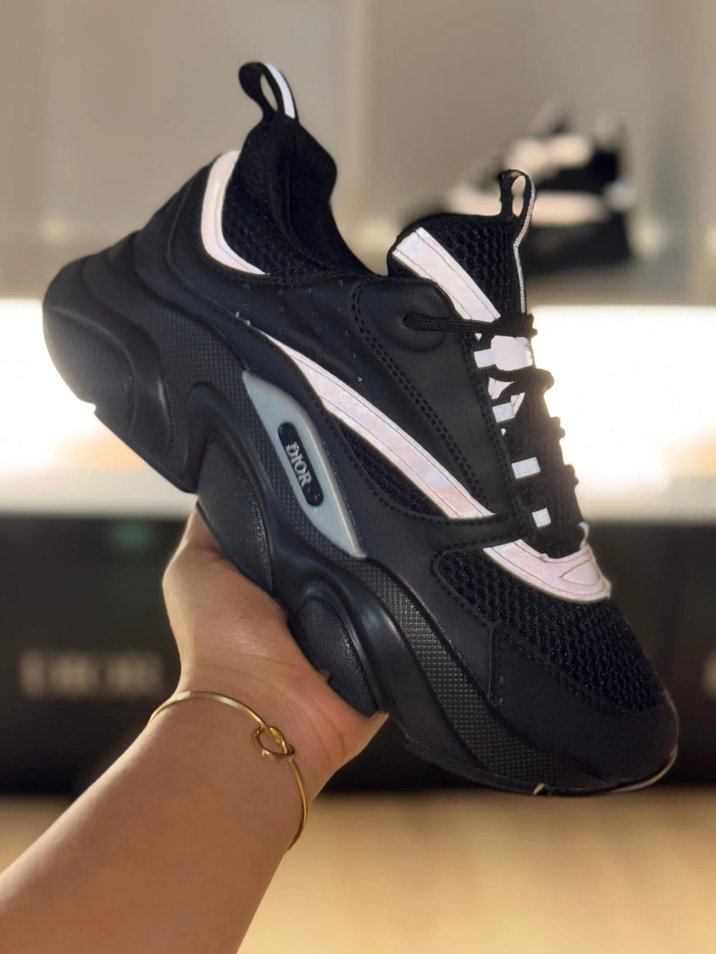 DIOR B22 NEGRAS